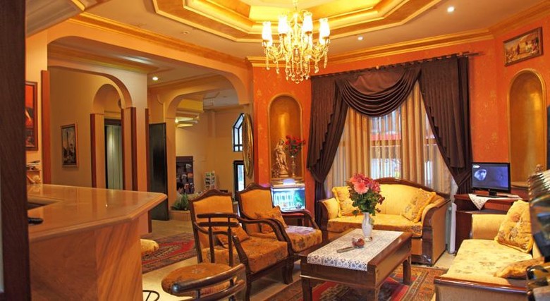 Hotel Legend
