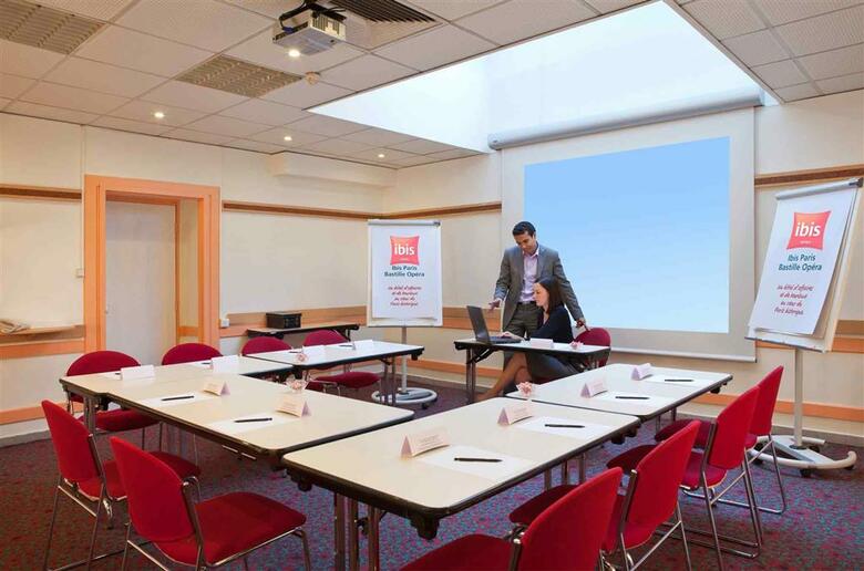 Hotel Ibis Paris Bastille Opera 11�me