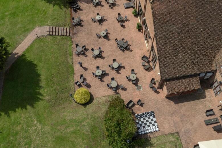 Hotel Stratford Manor - Qhotels