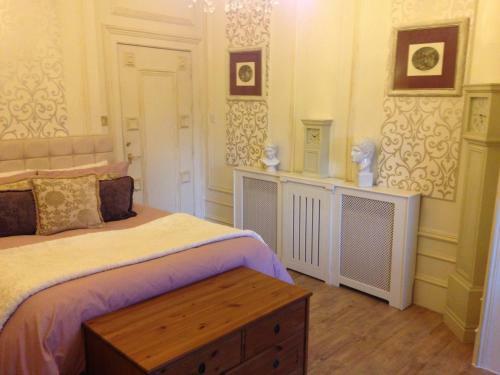 Victoria House B&B