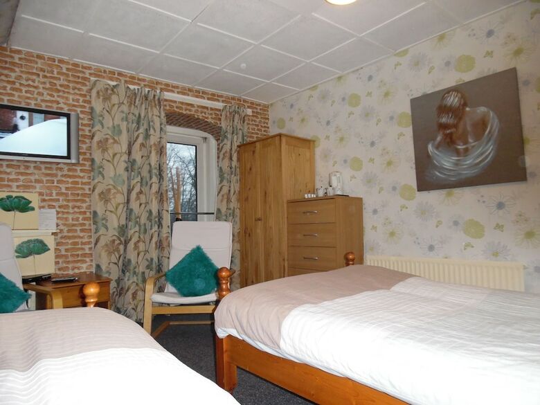 Bed & Breakfast Kirk Lea Guest House
