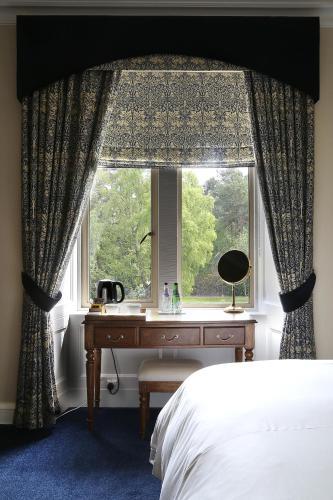 Hostal Carnach House