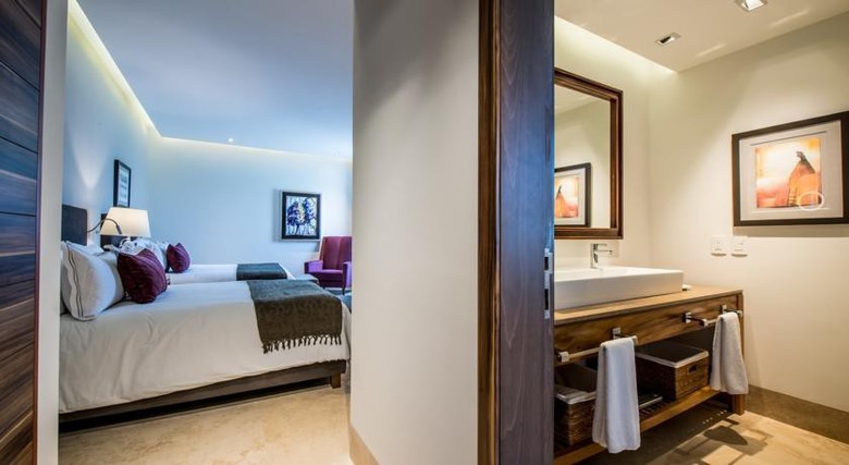 Square Small Luxury Hotel