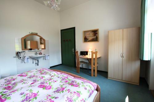 Hostal Pension Villa Kassandra