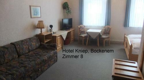 Hostal Hotel Kniep