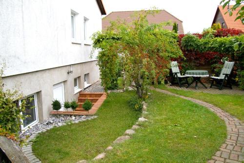 Apartamento Sonnige Souterrain-ferienwohnung