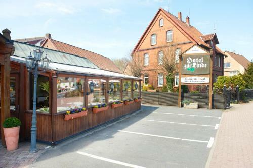 Hostal Hotel Restaurant Zur Linde