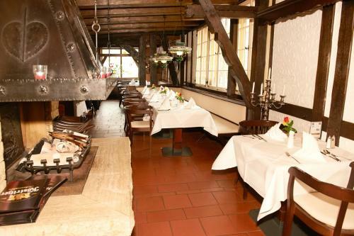 Hostal Hotel Restaurant Zur Linde