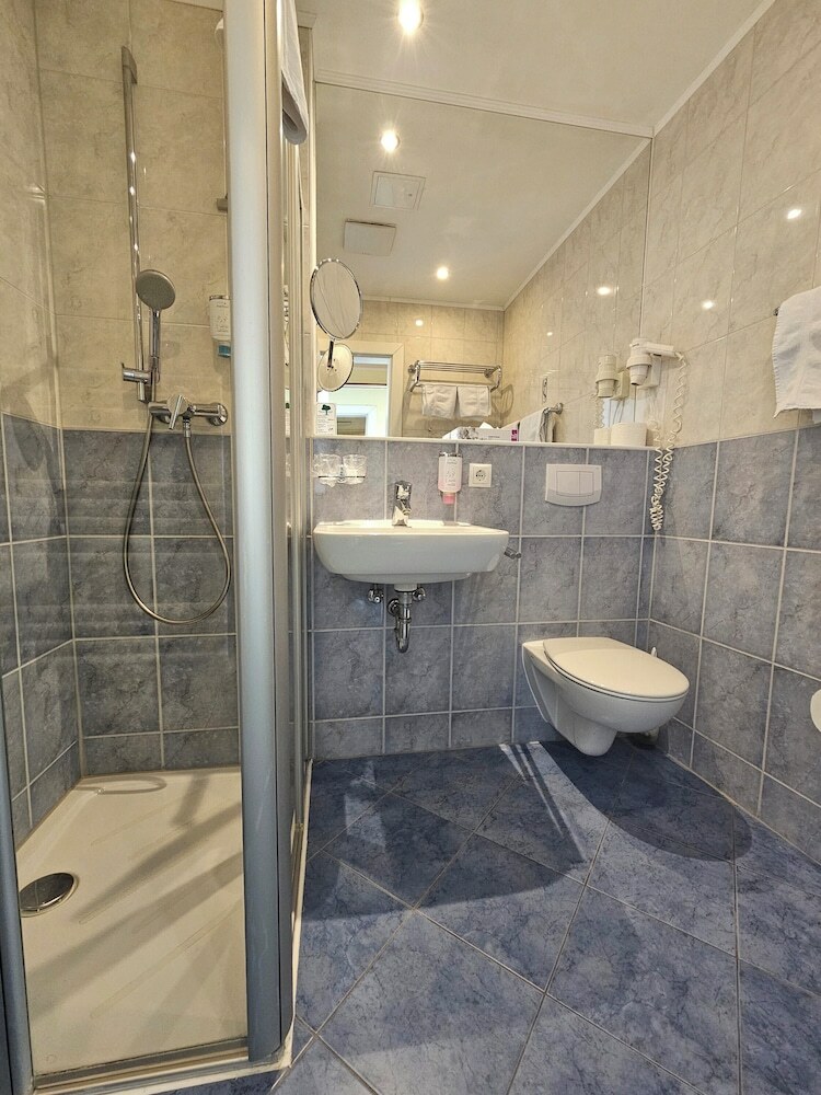 Best Western Alexa Hotel