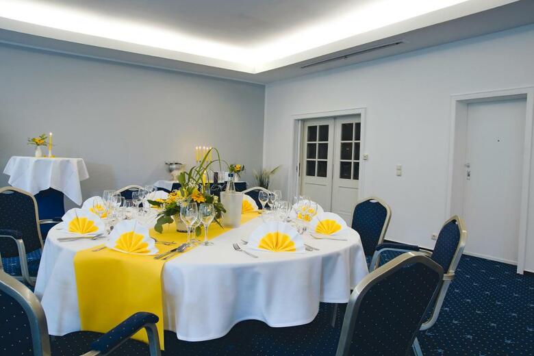 Avalon Hotelpark K�nigshof