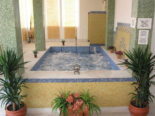 Hotel Adriano