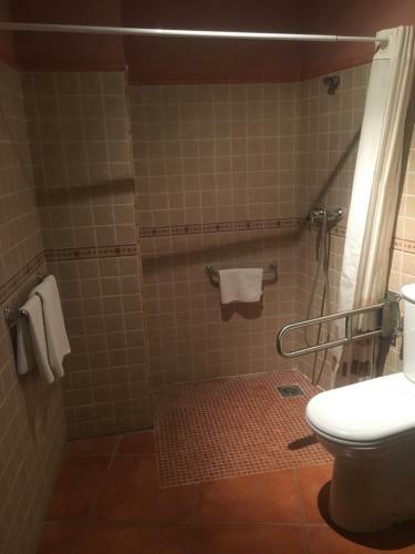 Hotel Balcon De Los Montes
