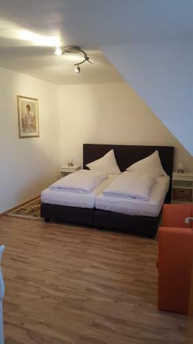 Hostal Gast- Und Pensionhaus Zur Linde