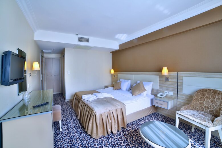 Grand Emin Hotel