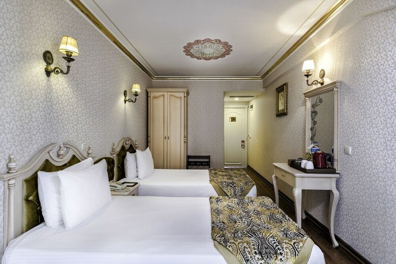 Hotel Amiral Palace