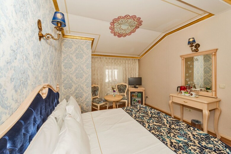 Hotel Amiral Palace