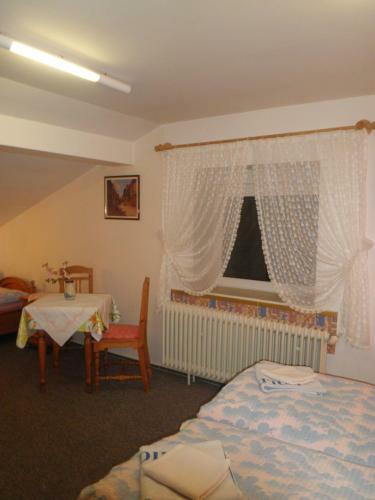 Hostal Penzion Na Vyhl�dce