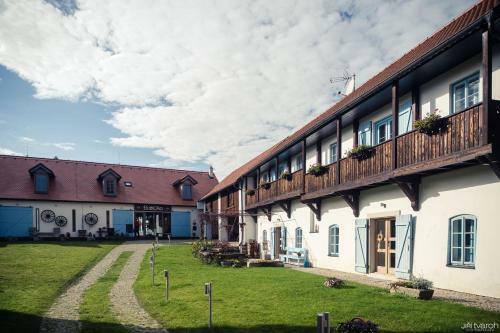 Hostal Wellness Hotel Bo?� Oko