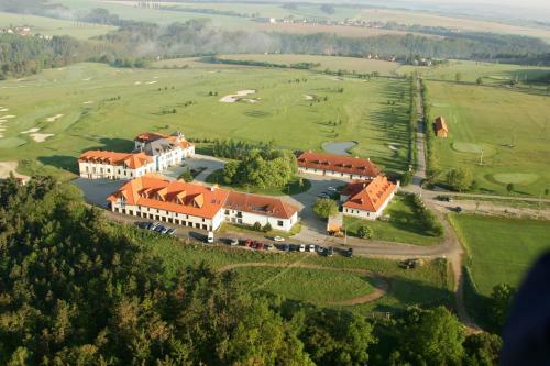Darovansk� Dv?r - Wellness & Golf Hotel