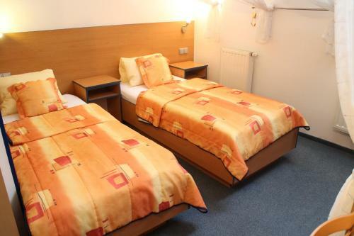 Hostal Pension Janka Kdyn?