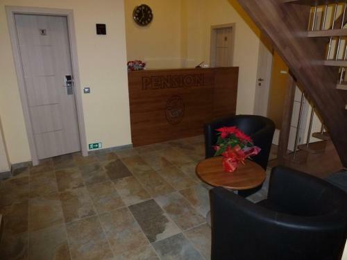 Hostal Pension Pstru?�