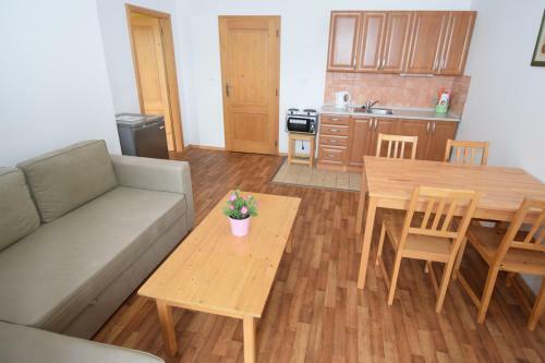 Hostal Pension Dob�k