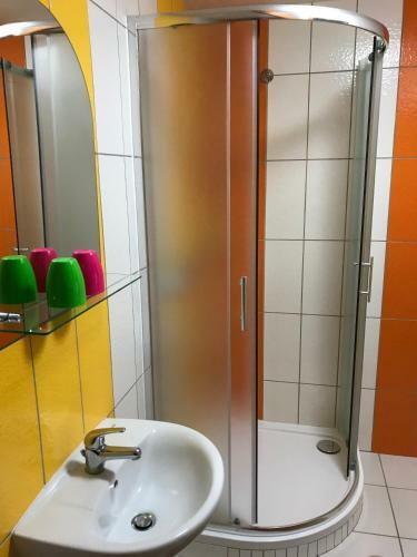 Hostal Penzion A Autokemp Wolf