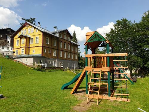 Apartamentos Pension Jansk� Potok
