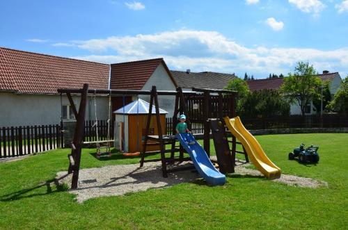Hostal Apartment Zumberk With Private Heated Pool