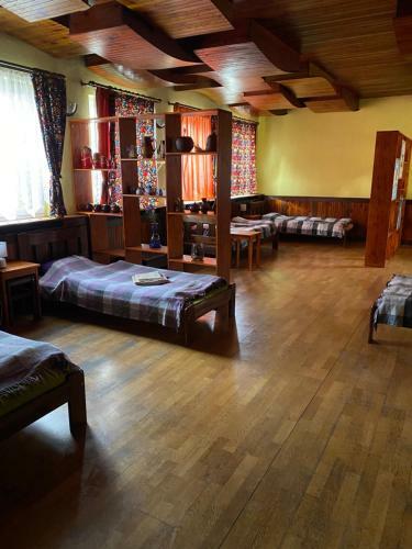 Hostal Penzion Kr�sn� Dv?r