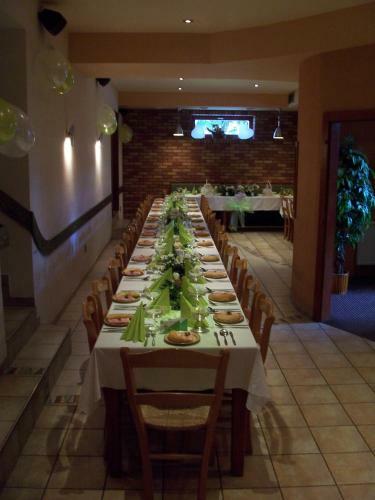 Hostal Penzion Restaurace Chanos