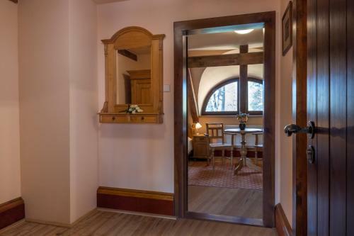 Hotel Z�mek ?ti?�n