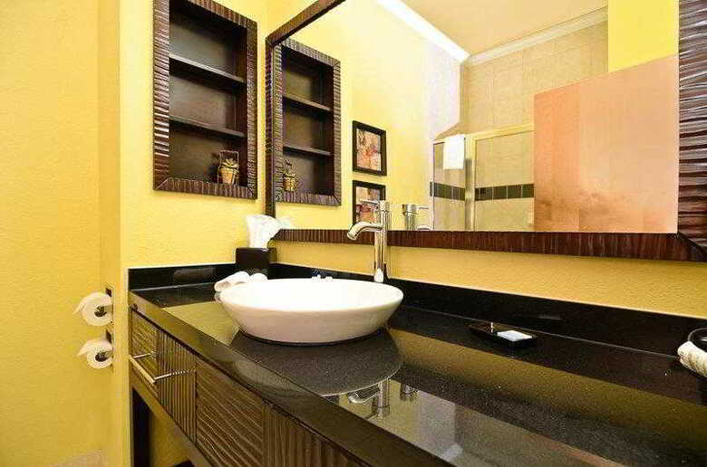 Hotel Best Western Plus Christopher Inn And Suites