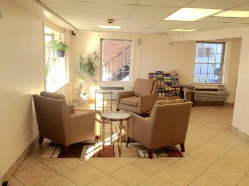 Nyack Motor Lodge