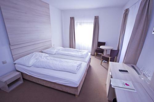 Horsk� Hotel ?eladenka / Mountain Resort