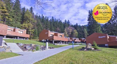 Horsk� Hotel ?eladenka / Mountain Resort
