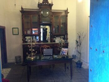 Hotel Mes�n Sacrist�a De La Soledad