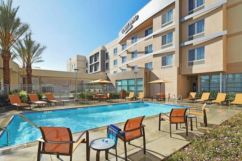 Hotel Courtyard Long Beach Airport