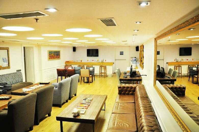 Hotel Pera Tulip
