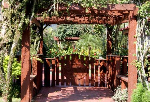 Hostal Pousada Larimor