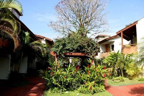 Hostal Pousada Larimor