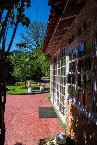 Hostal Pousada Larimor
