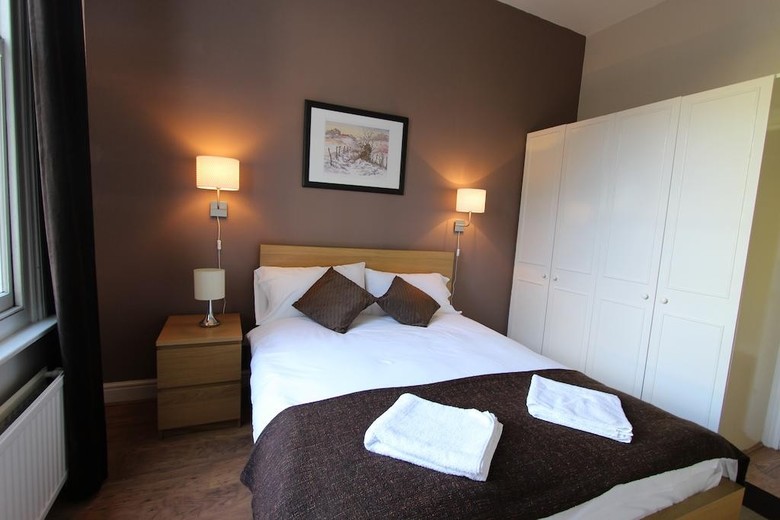 Brackenbury Apartments