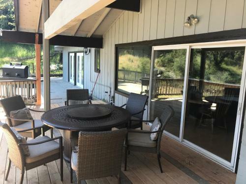 Mountain Trail Lodge Oakhurst