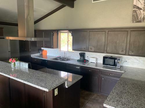 Mountain Trail Lodge Oakhurst