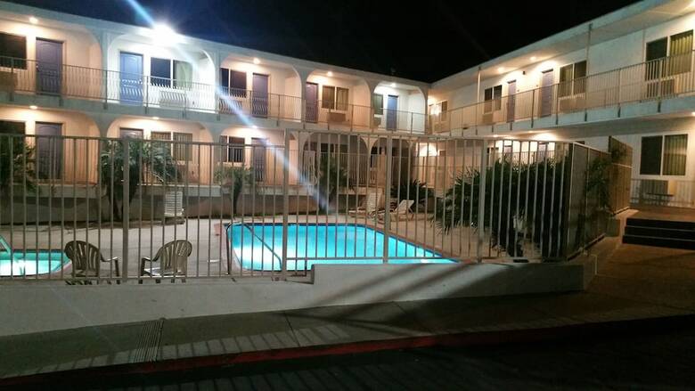 Motel 6 Oceanside Marina