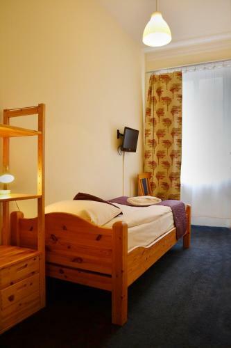 Hostal 72qt