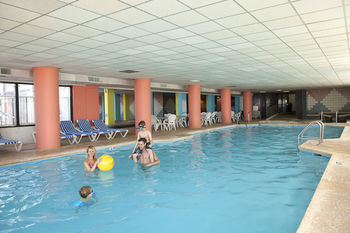 Hotel Captain's Quarters Resort