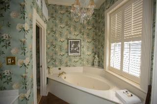 Bed & Breakfast Ballastone Inn