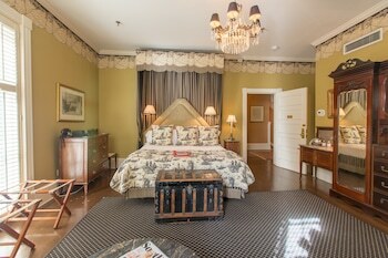 Bed & Breakfast Ballastone Inn